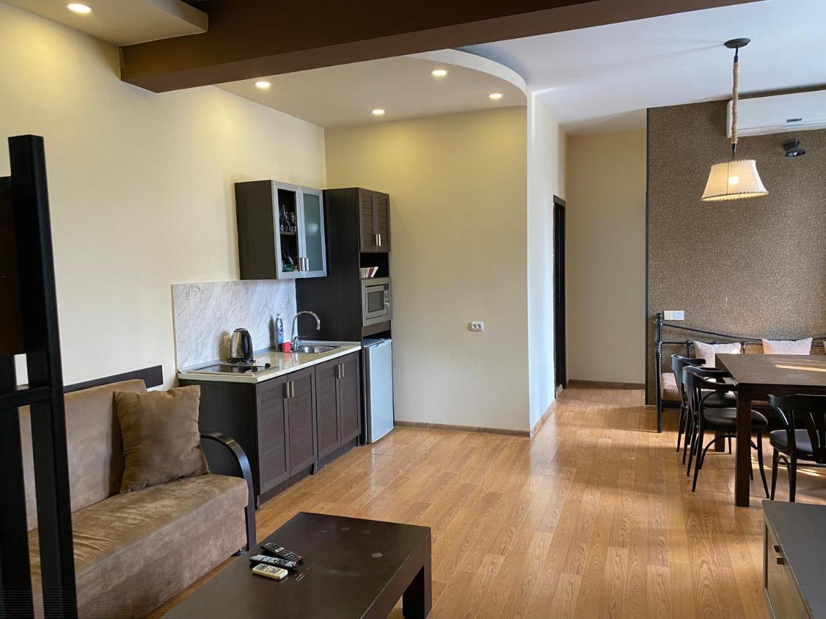 Apartment In Batumi Mgzavrebi Esterno foto